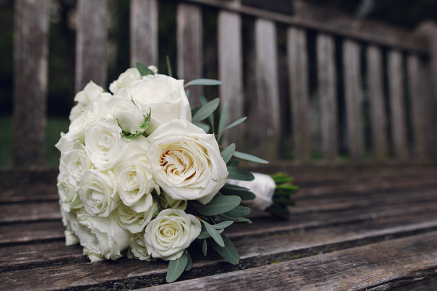 The Most Appropriate Flowers for Expressing Sympathy