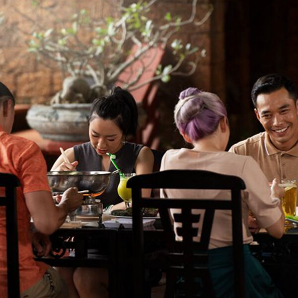 Are Reservations Necessary at Halal Cafes in Orchard